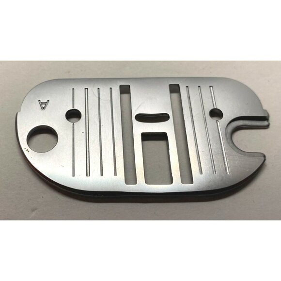 Singer Needle Throat Place Sewing Machine Replacement Part Model 7033 - Picture 5 of 6